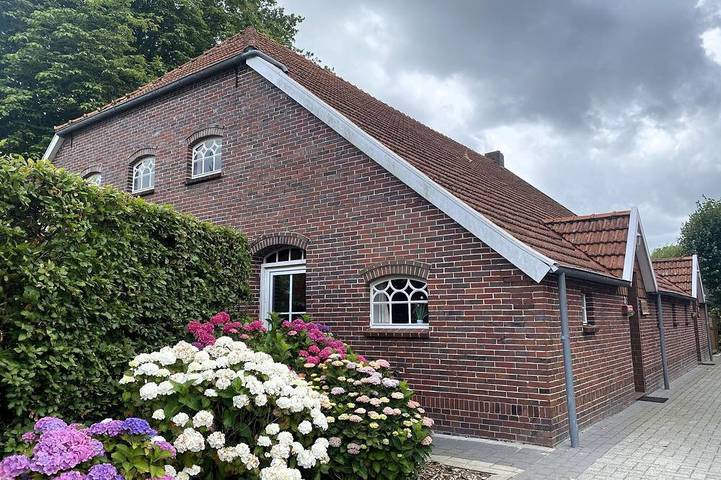 Ferienwohnung für 4 Personen, mit Terrasse und Pool