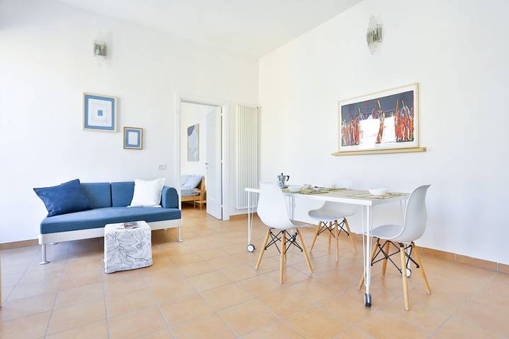Ganze Wohnung, Ferienwohnung für 2 Personen mit Balkon/Terrasse in Neapel, Neapel Provinz