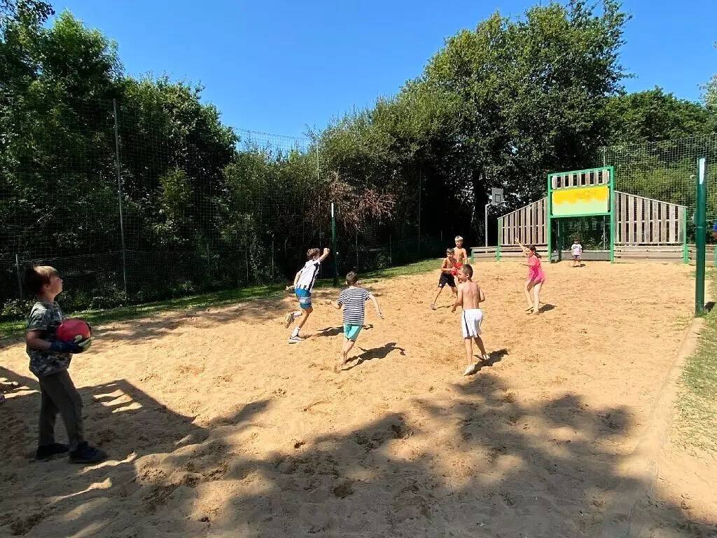 Mobil-home | Premium | 2 Ch. | 4 pers. | Terrasse surélevée | A/C in Longeville-sur-Mer, Vendée