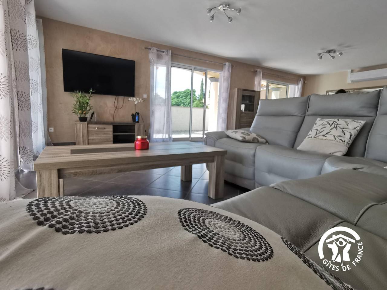 T'Cheu Nous in Pomérols, Côte d'Améthyste