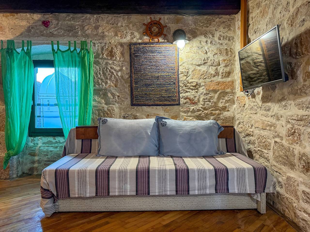Ganze Wohnung, Ferienwohnung am Meer in Betina in Betina, Tisno