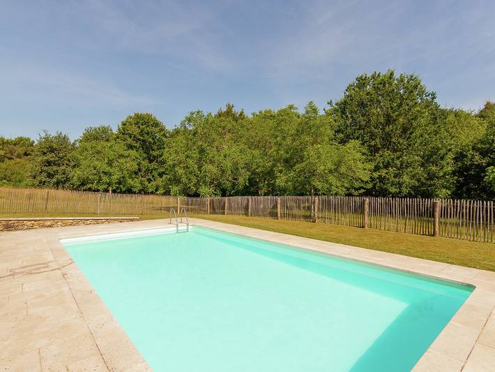 Ferienhaus für 7 Personen, mit Terrasse und Garten sowie Pool in Frankreich - 4