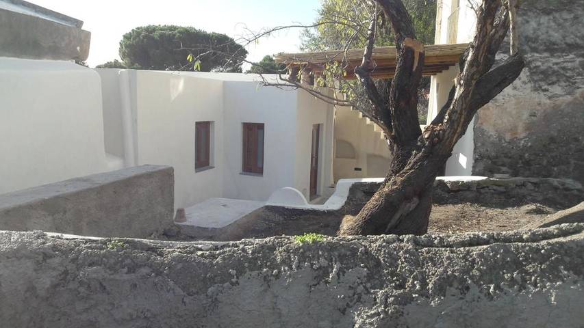 Appartamento per 4 persone, con Terrazza e Giardino in Salina