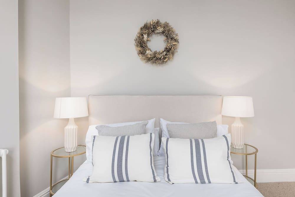 Luxury Cardiff Townhouse, 5 bedrooms, sleeps up to 12 guests in Cardiff, Cardiff en omgeving