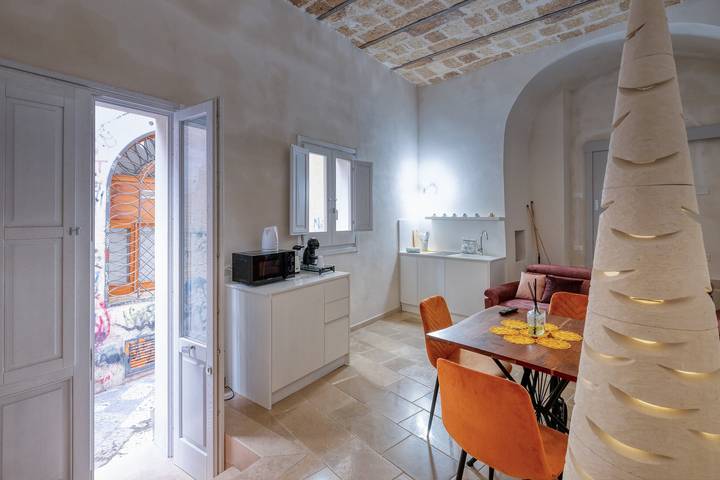 Appartamento intero, Appartamento 'Antony Suite Strada' con Wi-Fi e Aria Condizionata in Lecce, Provincia di Lecce