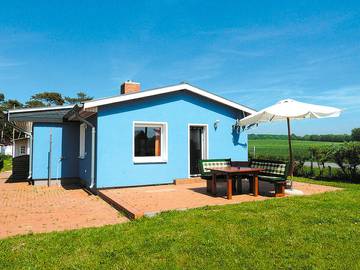 Ferienhaus für 6 Personen, mit Terrasse und Garten am Salzhaff