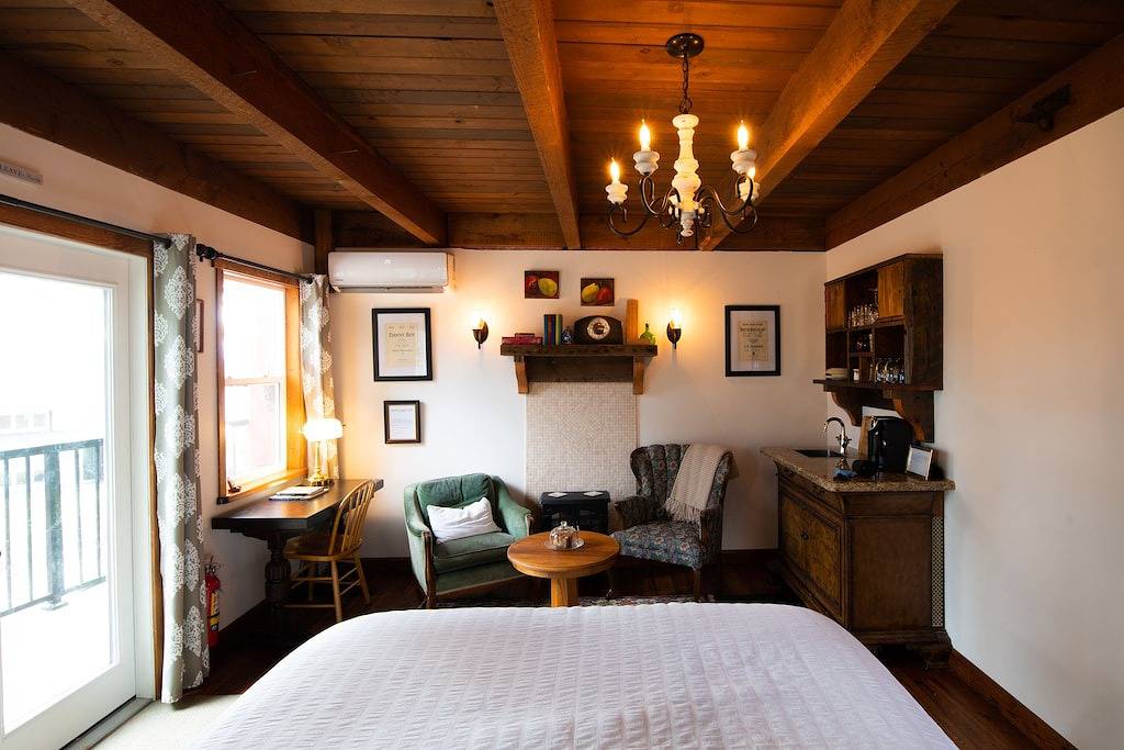 Die Tuck Away Suite im historischen Peachland in Peachland, Regional District of Central Okanagan