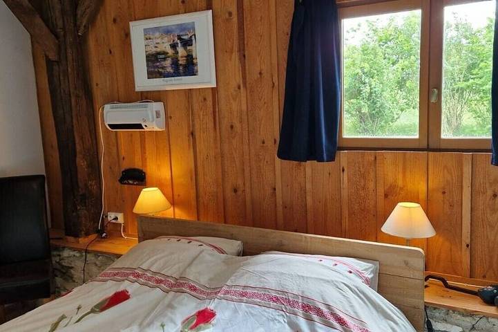 Location de vacances pour 4 personnes, avec piscine ainsi que jacuzzi et jardin à Douzains - 4