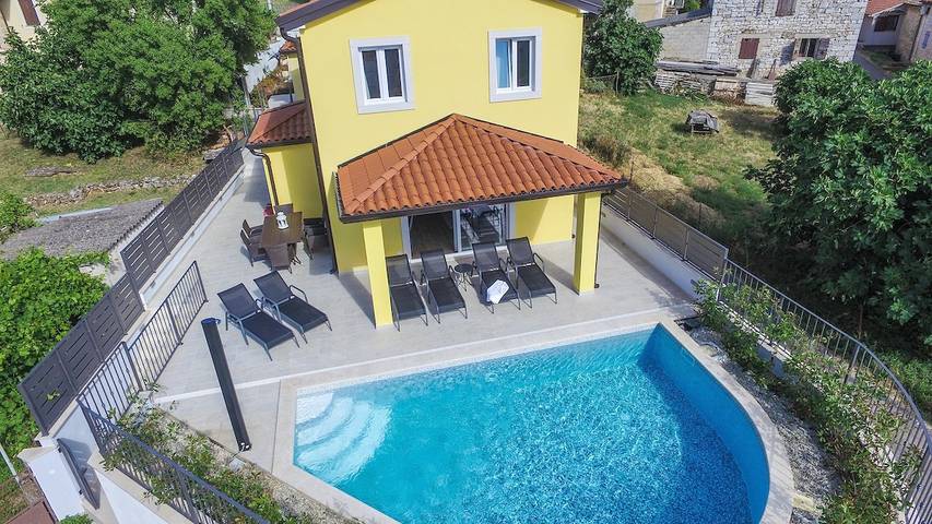 Villa für 8 Personen, mit Garten und Pool in Porec und Umgebung - 2
