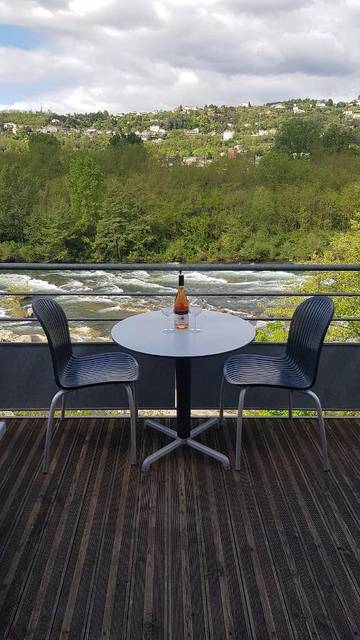 Gîte pour 3 personnes, avec terrasse et vue à Ucel