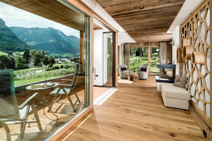 Lussuoso Paruda Mountainchalet con vista sulle montagne e Wi-Fi in Ortisei, Dolomiti Superski