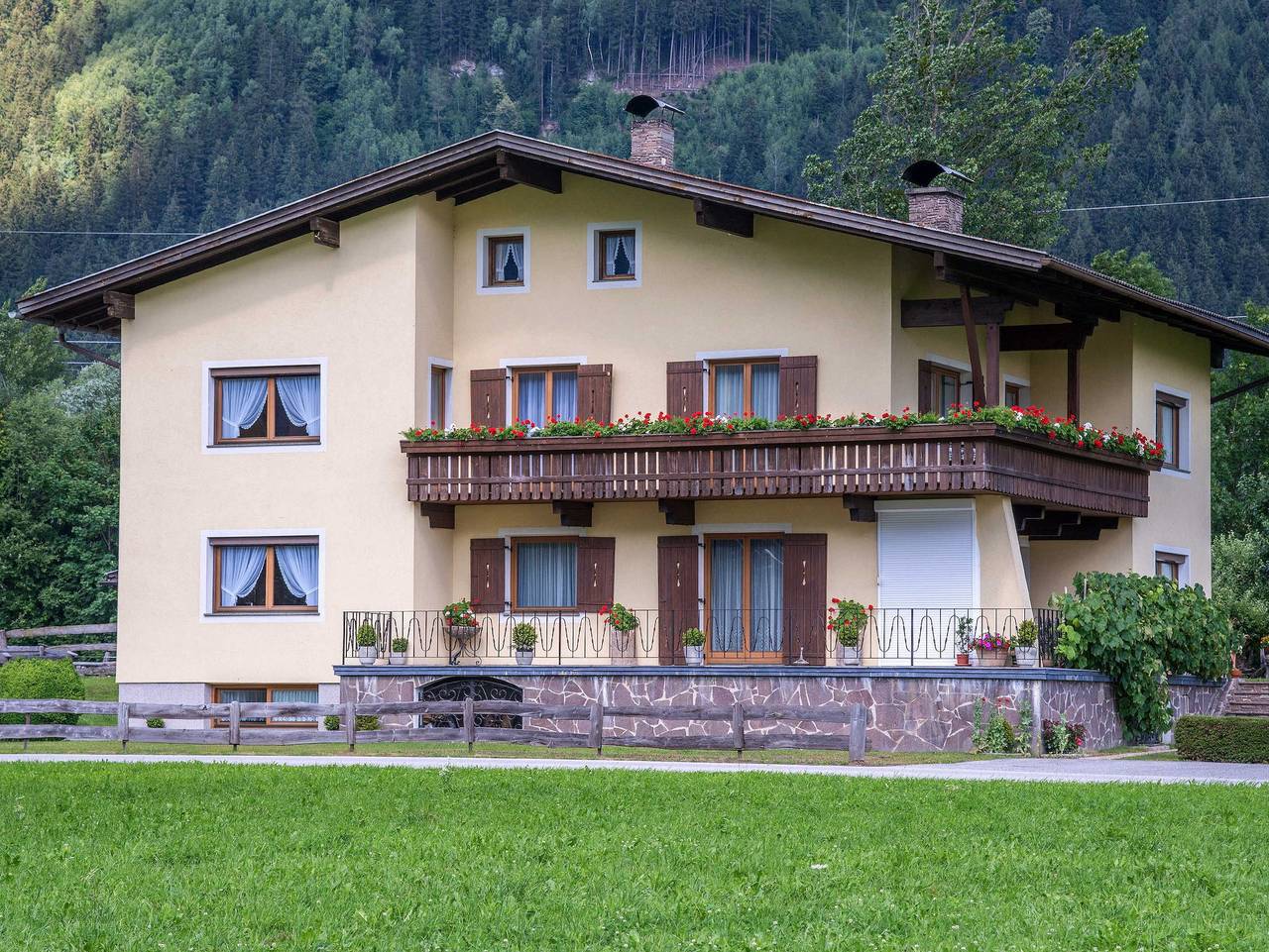 Ferienhof Stadlpoint in Ried im Zillertal, Ski-Optimal Hochzillertal