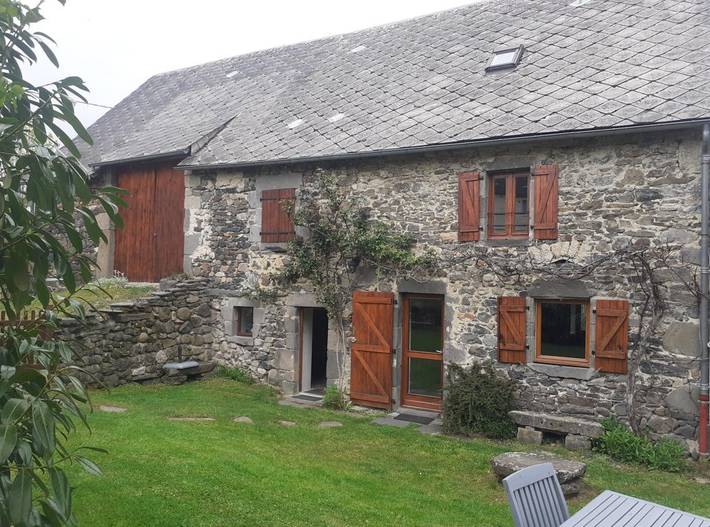 Gîte pour 5 personnes, avec jardin et terrasse, animaux acceptés dans Auvergne-Rhône-Alpes - 3