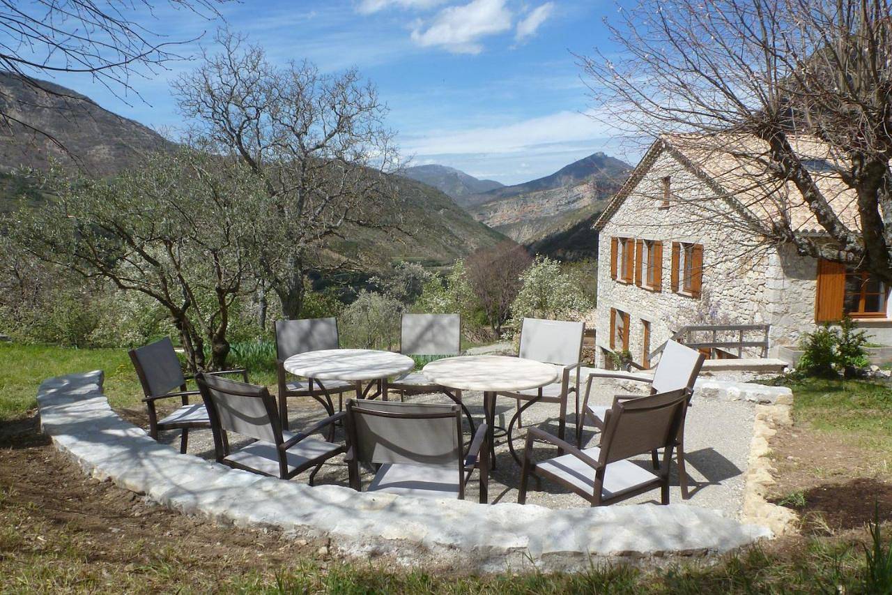 Double Room with Private Bathroom in Rémuzat, Région de nyons