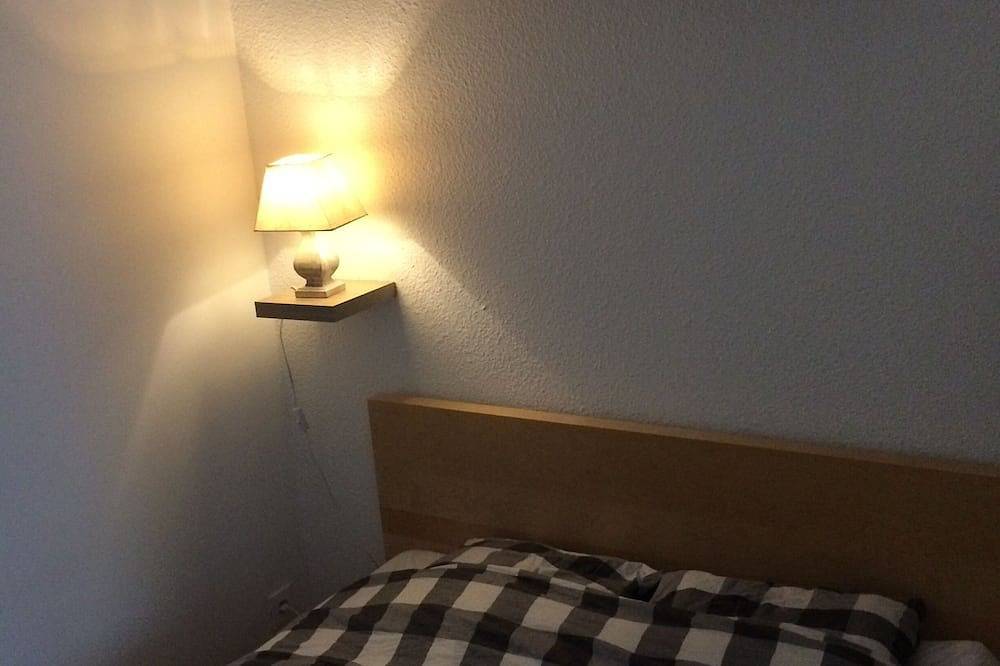 Apartamento entero, Acogedor estudio cerca del centro de la ciudad de Brest totalmente equipado. in Brest, Región de Brest