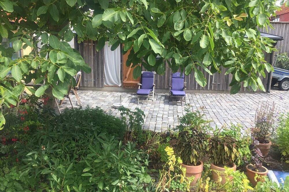 2 Schlafzimmer Unterkunft in Simrishamn in Simrishamn, Österlen