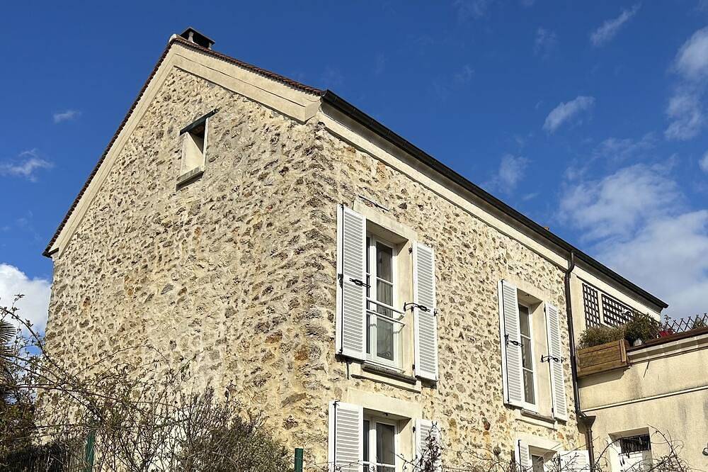 Chambre Paisible et Central Pour le Jo du 26 Juillet au 11 Août. 🐩ok Sociable in Feucherolles, Yvelines