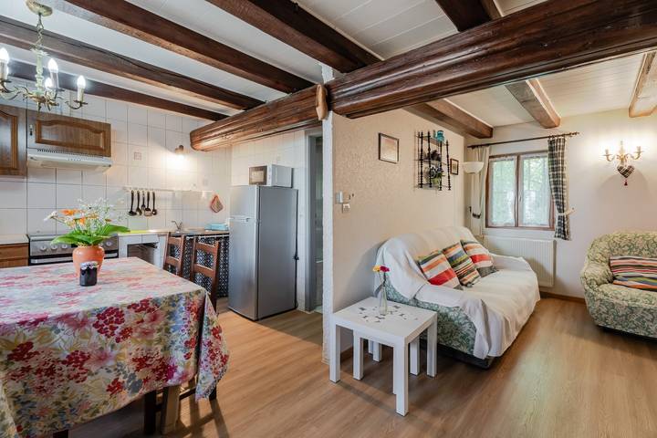 Ferienhaus für 4 Personen, mit Balkon und Garten in Frankreich