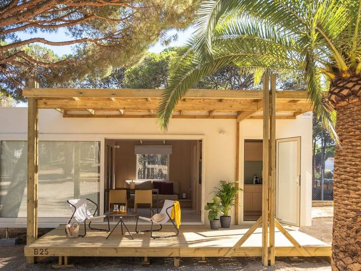 Bungalow pour 5 personnes, avec piscine, animaux acceptés à L'Escala