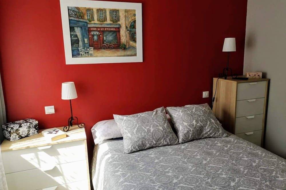 Entire apartment, Penthouse with terrace in the center of Luanco in Luanco, Gozón