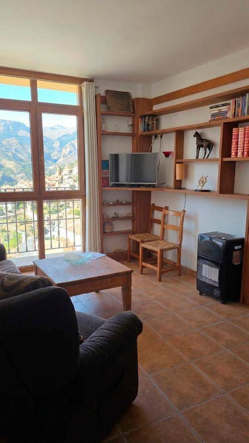 Casa de vacaciones para 4 personas, con piscina además de vistas y terraza, Se admiten mascotas - 1