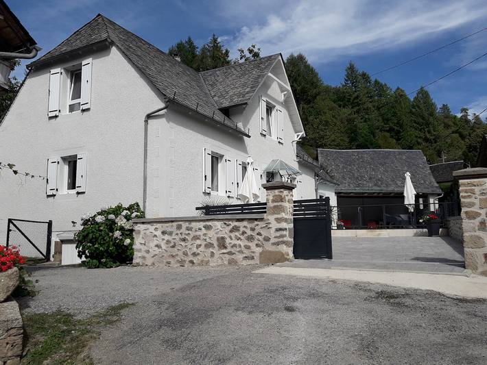 Gîte pour 6 personnes, avec piscine ainsi que jardin et terrasse en Corrèze - 2