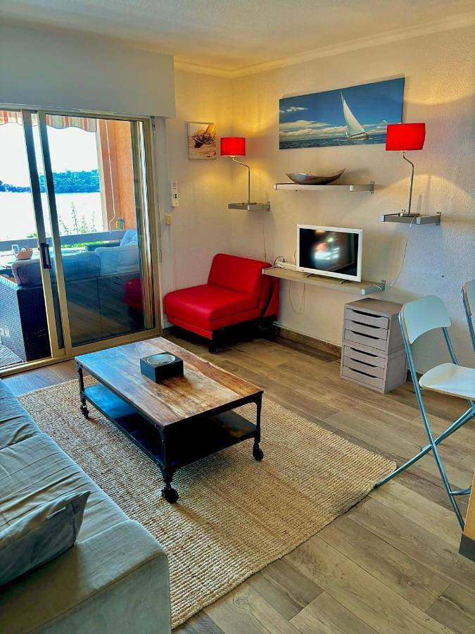 Gîte pour 4 personnes, avec vue ainsi que piscine et balcon dans Port de la Figueirette - 4