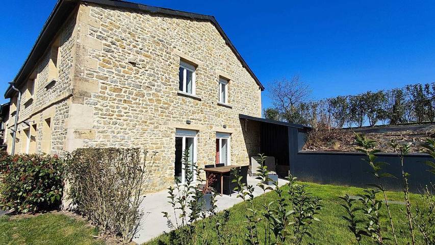 Gîte pour 4 personnes, avec Terrasse et Jardin à La Grandville