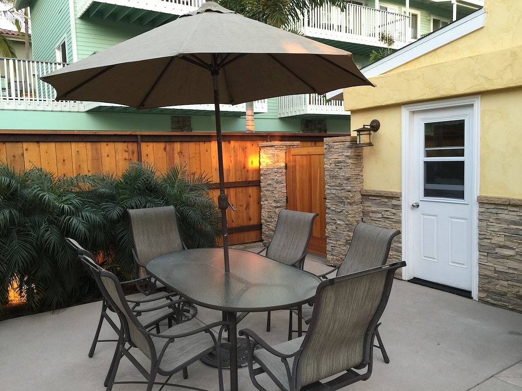 Ganze Wohnung, Luxus Ocean View - gegenüber vom Strand # 4 in Carlsbad, San Diego County