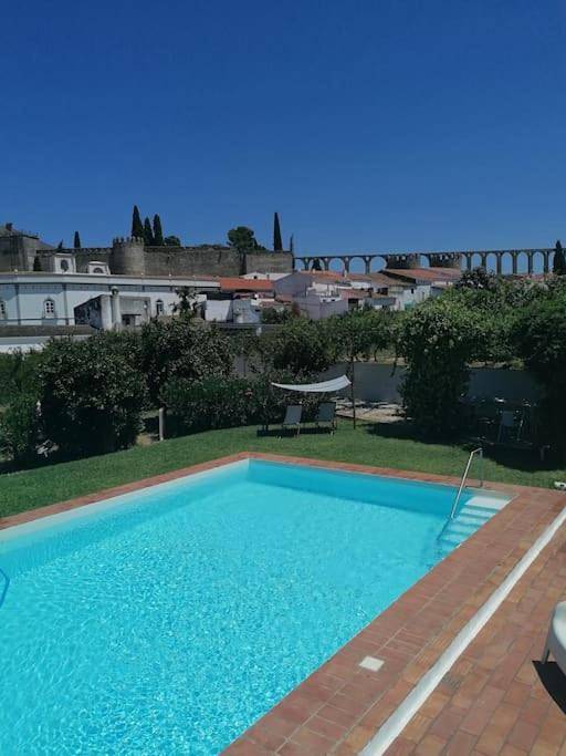 Casa de férias para 6 pessoas, com Terraço e Jardim e ainda Piscina and Vista em Serpa