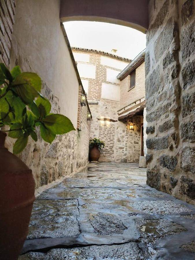 Casa rural para 12 personas, con Balcón y Jacuzzi además de Terraza y Jardín en Montes de Toledo - 2