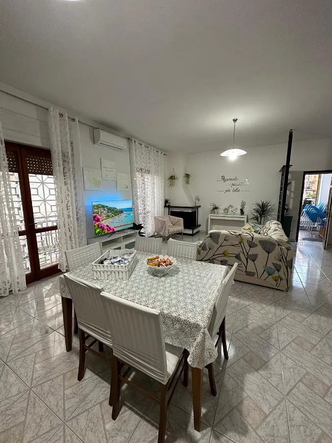 Ferienwohnung für 4 Personen, mit Balkon und Ausblick - 1