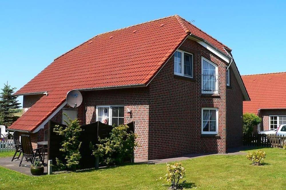 Ferienhaus in ruhiger Lage von Greetsiel in Greetsiel, Krummhörn