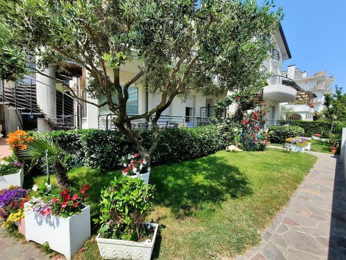 Ferienwohnung für 3 Personen, mit Garten und Ausblick in Jesolo - 2