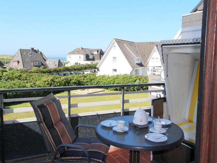 Ganze Wohnung, Helle, im nordischen Stil eingerichtete Ferienunterkunft in strandnaher Lage in Nordfriesische Inseln (Schleswig-Holstein) (Schleswig-Holstein), Wenningstedt