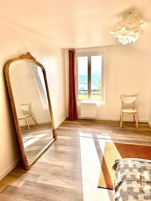 Gîte pour 7 personnes, avec vue et vue sur le lac, animaux acceptés à Orcier - 3