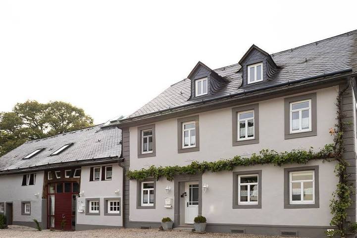 Ferienwohnung für 6 Personen, mit Terrasse und Garten