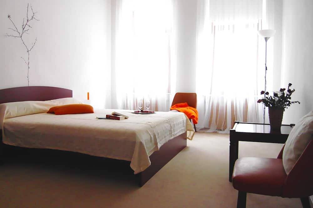 Apartamento entero, Situado en el centro de 3 habitaciones apartamento de invitados, adecuado para 1 a 6 personas in Leipzig, Región de Leipzig