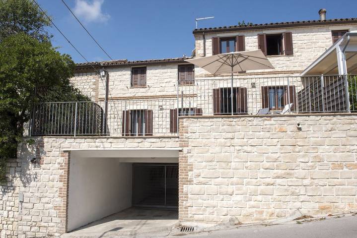 Ferienwohnung für 4 Personen, mit Balkon/Terrasse in Sirolo - 3