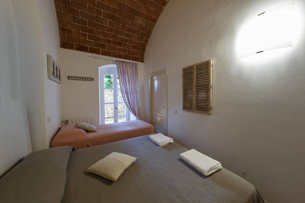 Apartamento entero, Elegante apartamento con terraza panorámica y jardín a pocos minutos del mar. in Castagneto Carducci, Costa Etrusca