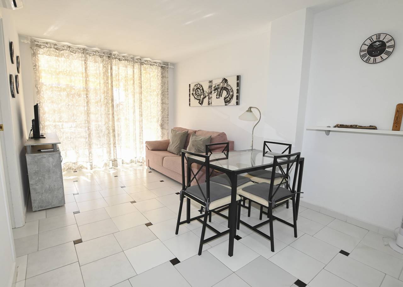 Entire apartment, A20 Apolo 7 Esc 5 4º 16 in Calpe Old Town, Calpe