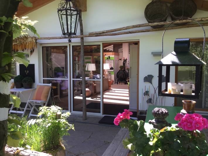 Bungalow für 2 Personen, mit Terrasse und Garten in Oberbayern - 3
