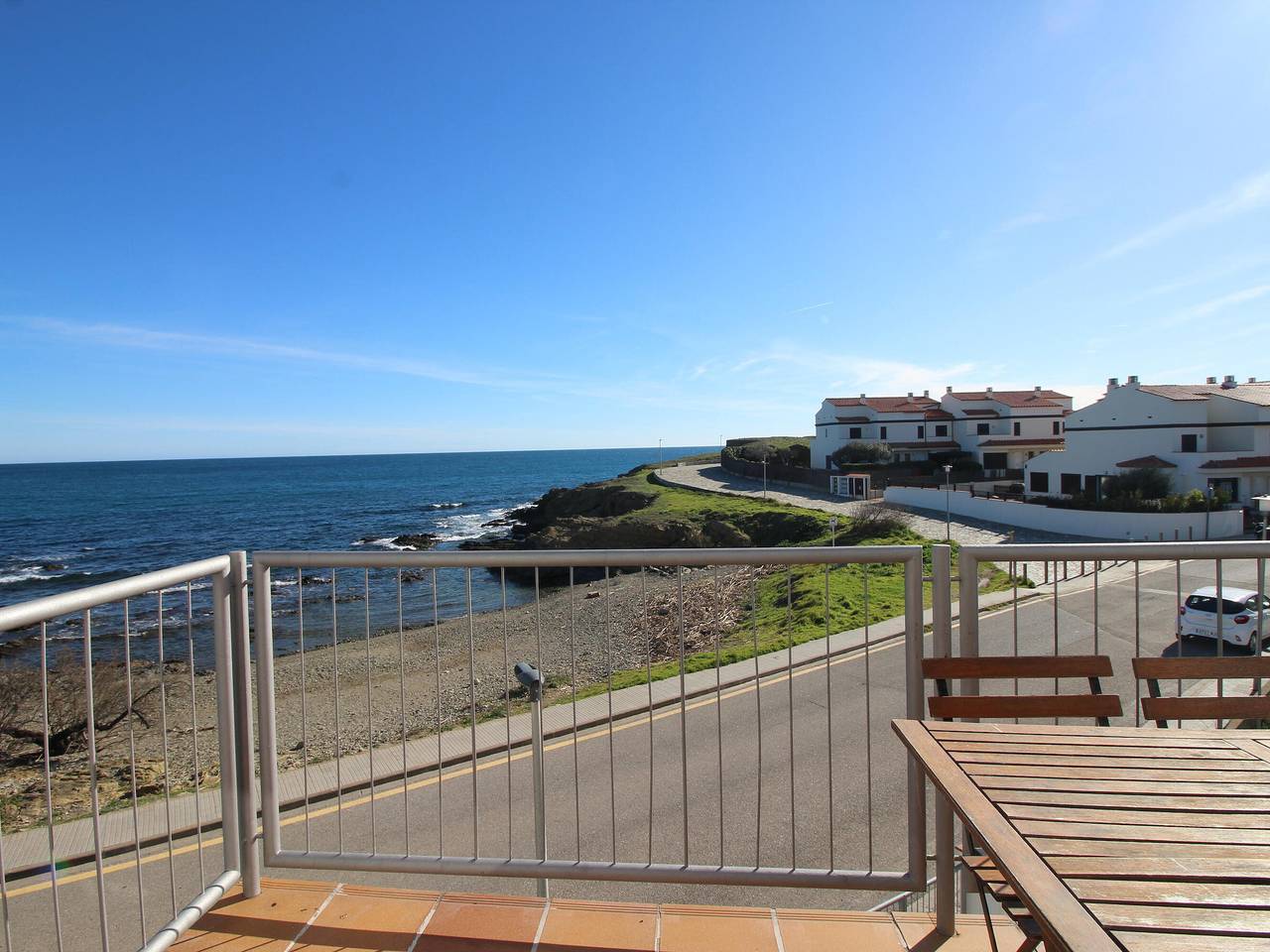 Ganze Wohnung, Meerblick-Apartment, 2 Schlafzimmer in Llançà in Llanca, Oberampurien
