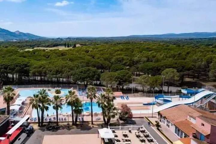 Camping pour 8 personnes à Puget-sur-Argens