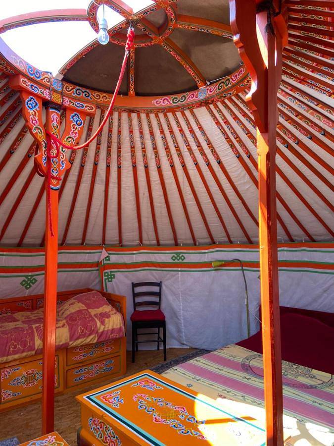 Tente pour 4 personnes, avec Terrasse et Jardin ainsi que Vue et Vue sur le lac