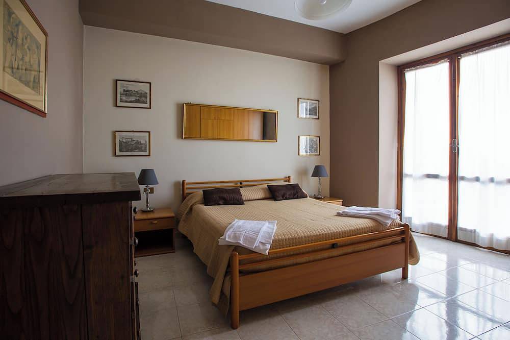 Entire apartment, Villa Savoia Marino in Marino, Parco Regionale dei Castelli Romani