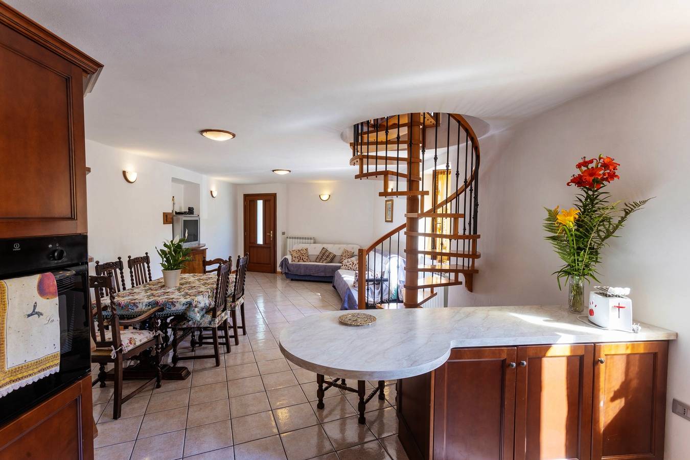 Appartamento intero, Appartamento 'Casa Rita App 1' con terrazza, giardino e Wi-Fi in comune in Vesio, Tremosine