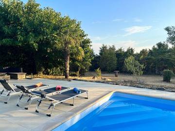Gîte pour 8 personnes, avec piscine et jardin à Concots