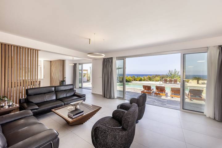 Luna Mare in Zuid Cyprus