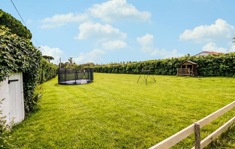 Gemütliche 200 m² große Wohnung mit Terrasse, WLAN und Parkplatz in der Nähe des Stadtzentrums von Arles in Arles, Mittelmeerküste (Frankreich)